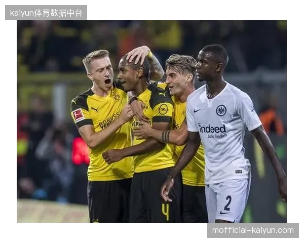 曼联前锋迪亚洛替补登场完成致命一击,科特迪瓦展示了出色的机会把握能力 曼联前锋迪亚洛替补登场完成致命一击,科特迪瓦展示了出色的机会把握能力